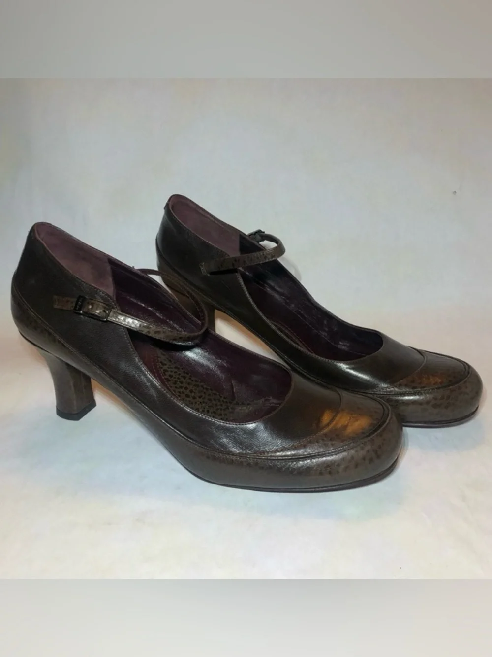 Vintage Via Spiga Made in Italy Leather Mary Jane Pumps Brown 9.5M